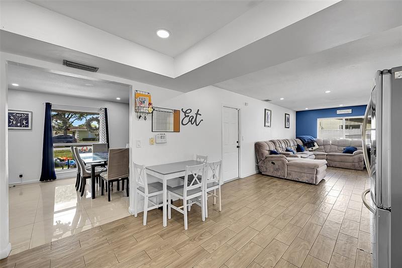 Image 14 of 25 For 300 Kathy Ln