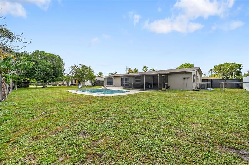 Image 24 of 25 For 300 Kathy Ln