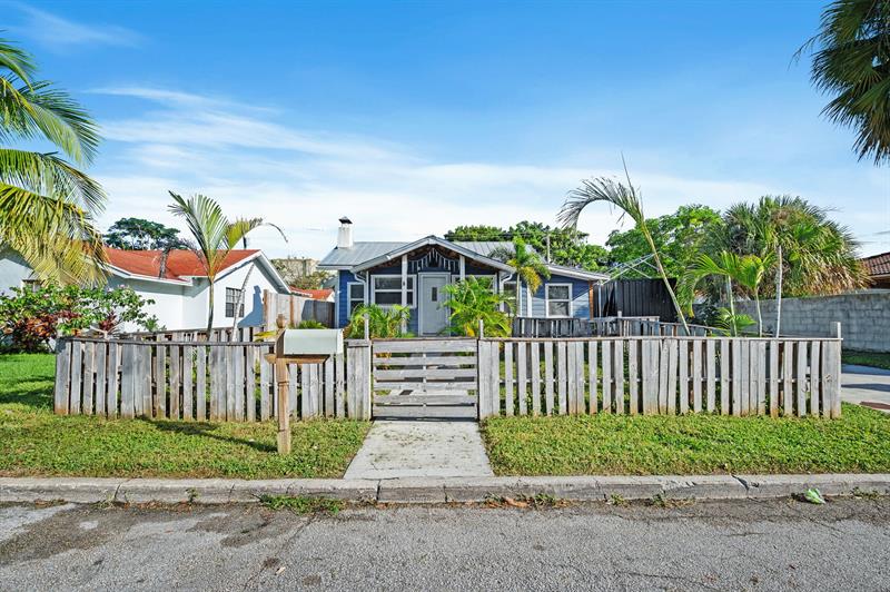 Details for 709 Omar Rd  , West Palm Beach, FL 33405