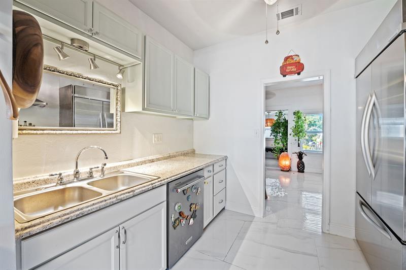 Image 15 of 44 For 709 Omar Rd  