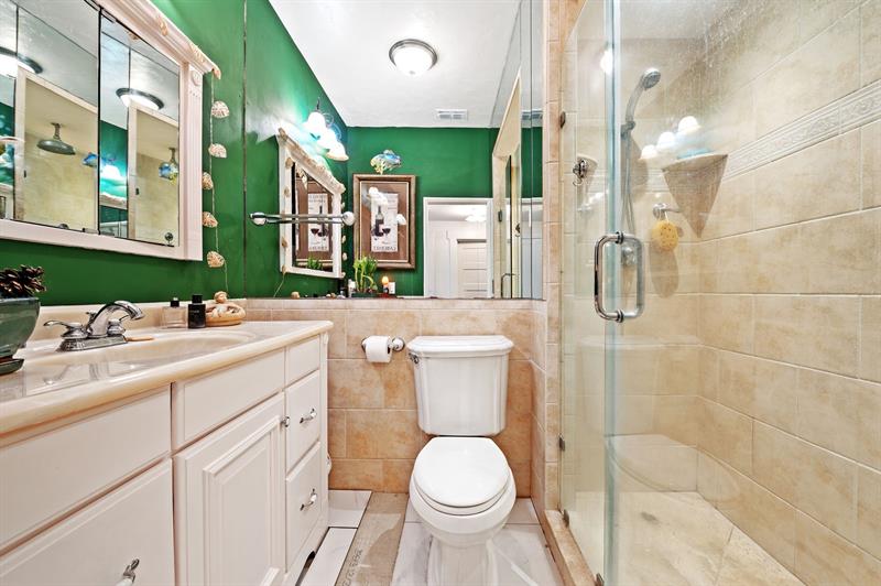 Image 22 of 44 For 709 Omar Rd  