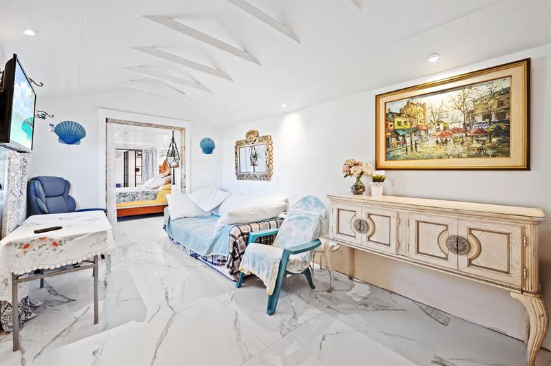 Image 23 of 44 For 709 Omar Rd  