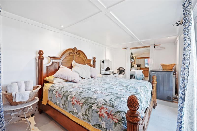 Image 31 of 44 For 709 Omar Rd  