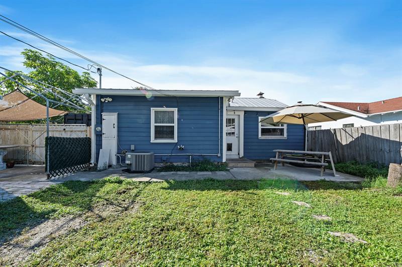 Image 37 of 44 For 709 Omar Rd  