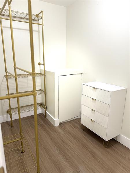 Image 8 of 13 For 2720 Forest Hills Blvd  204