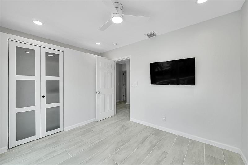 Image 14 of 40 For 4710 43rd Ave