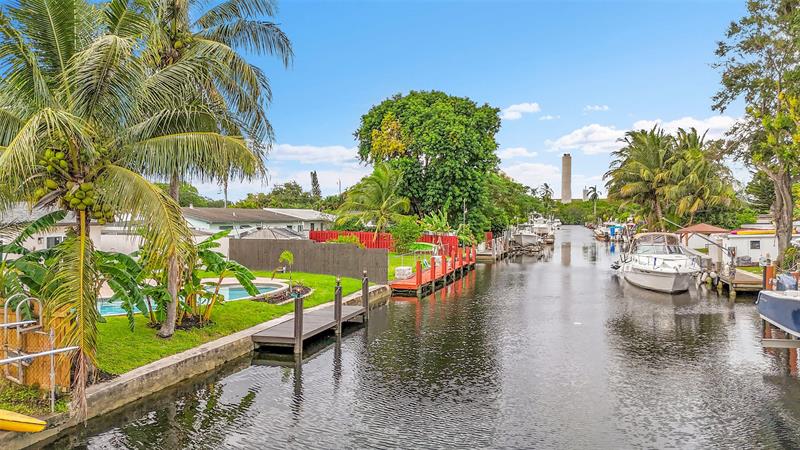 Image 37 of 40 For 4710 43rd Ave