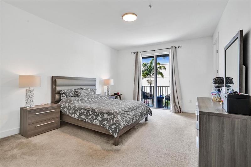Image 11 of 35 For 480 35th Ct  2