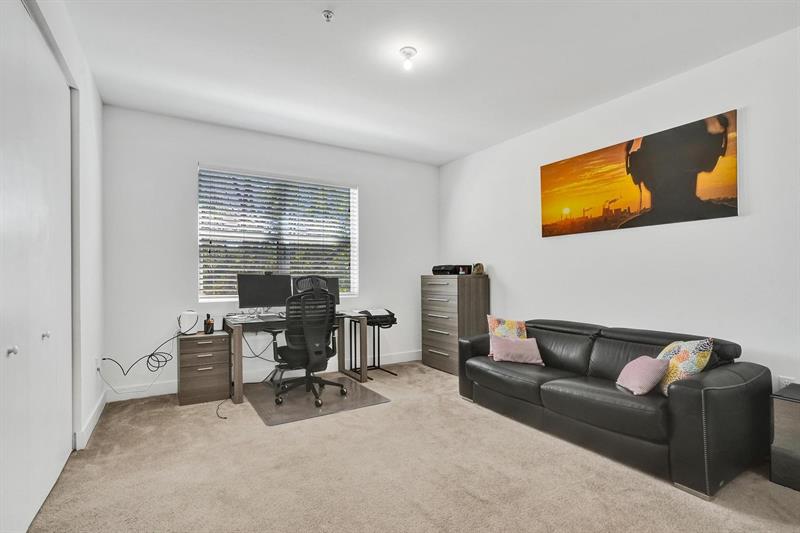 Image 21 of 35 For 480 35th Ct  2