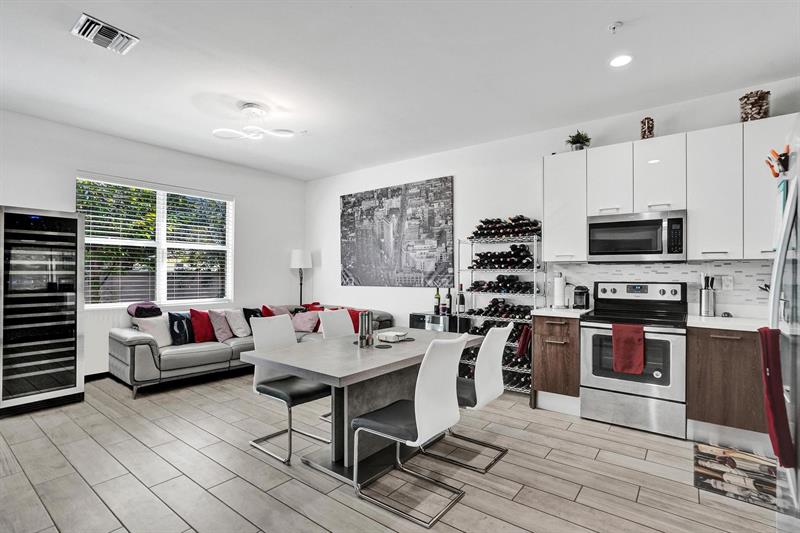 Image 7 of 35 For 480 35th Ct  2