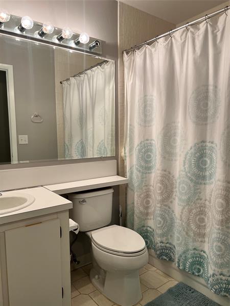 Image 13 of 15 For 1027 Green Pine Blvd  C