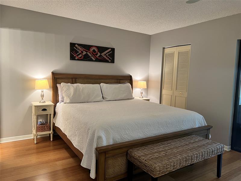 Image 7 of 15 For 1027 Green Pine Blvd  C