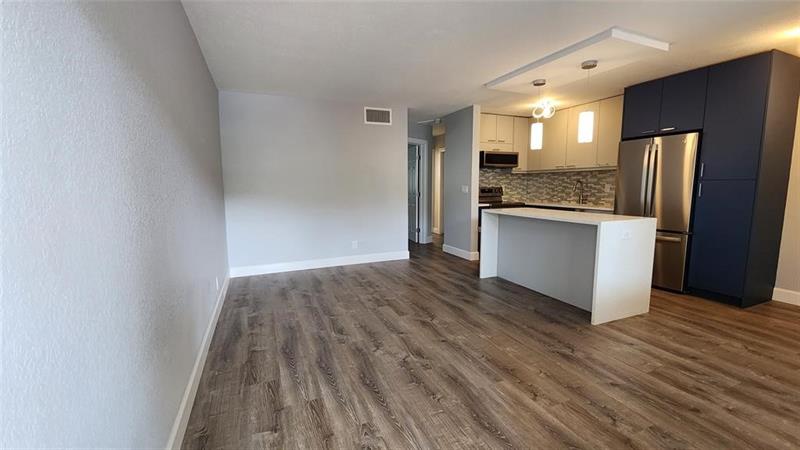 Image 2 of 12 For 2607 8th Ave  14