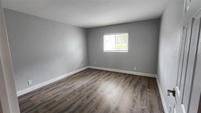 Image 8 of 12 For 2607 8th Ave  14