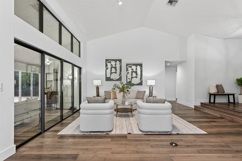 Image 23 of 83 For 1240 Fairfax Ct