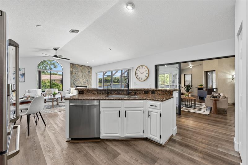 Image 31 of 83 For 1240 Fairfax Ct