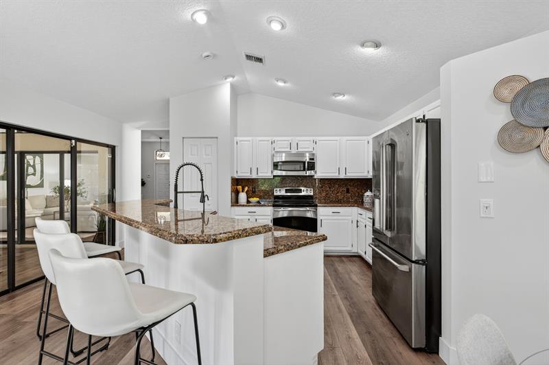 Image 33 of 83 For 1240 Fairfax Ct