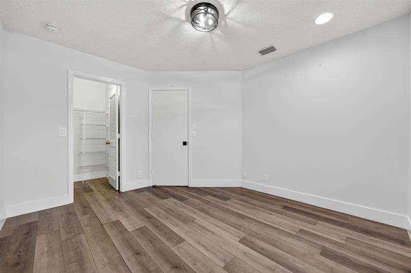 Image 48 of 83 For 1240 Fairfax Ct