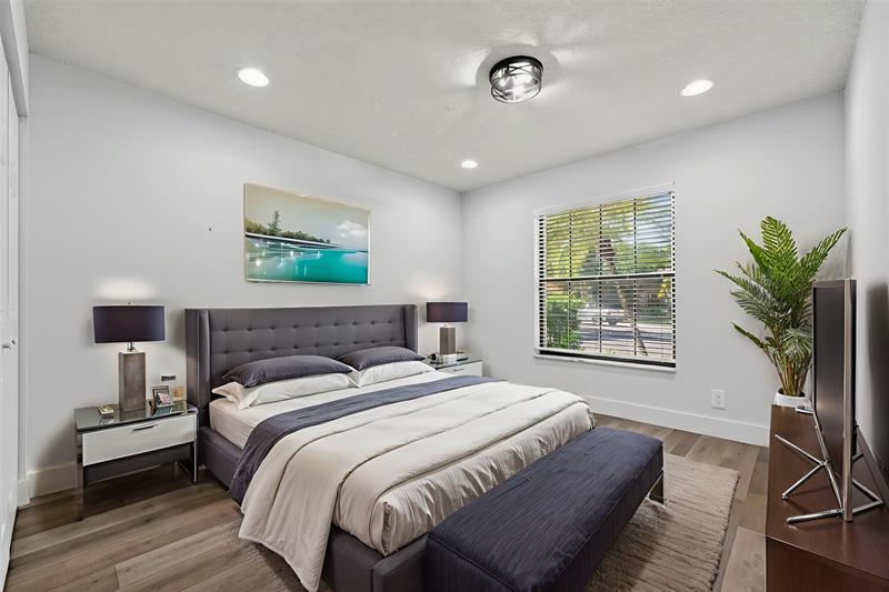 Image 54 of 83 For 1240 Fairfax Ct