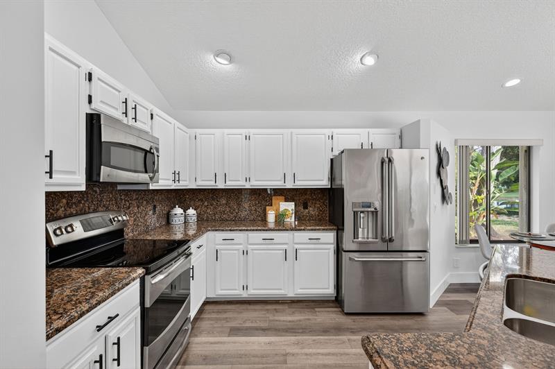 Image 56 of 83 For 1240 Fairfax Ct