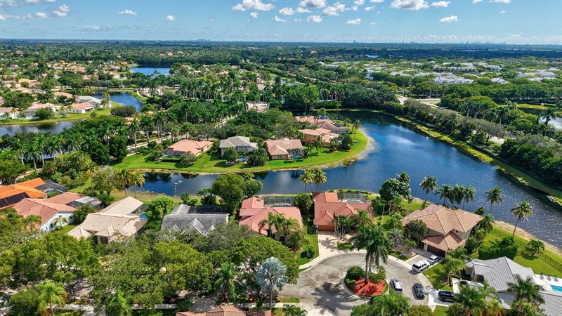 Image 63 of 83 For 1240 Fairfax Ct