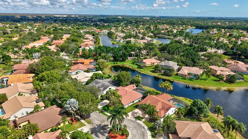 Image 77 of 83 For 1240 Fairfax Ct