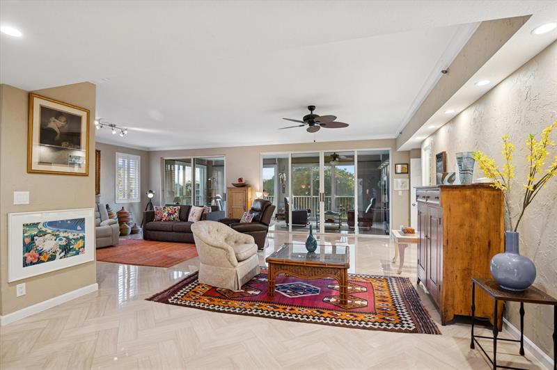 Image 3 of 19 For 4112 Palm Aire Dr  124a