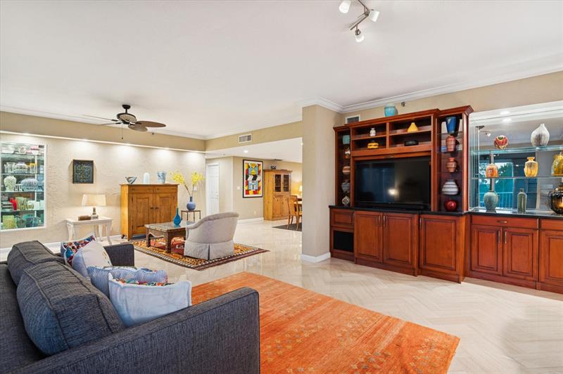 Image 4 of 19 For 4112 Palm Aire Dr  124a