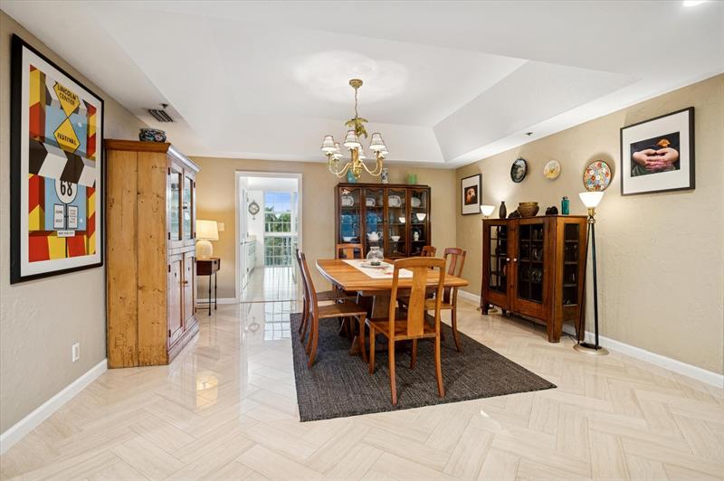 Image 7 of 19 For 4112 Palm Aire Dr  124a