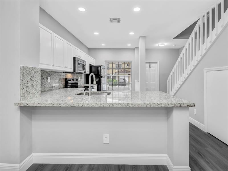 Image 10 of 35 For 12101 2nd St