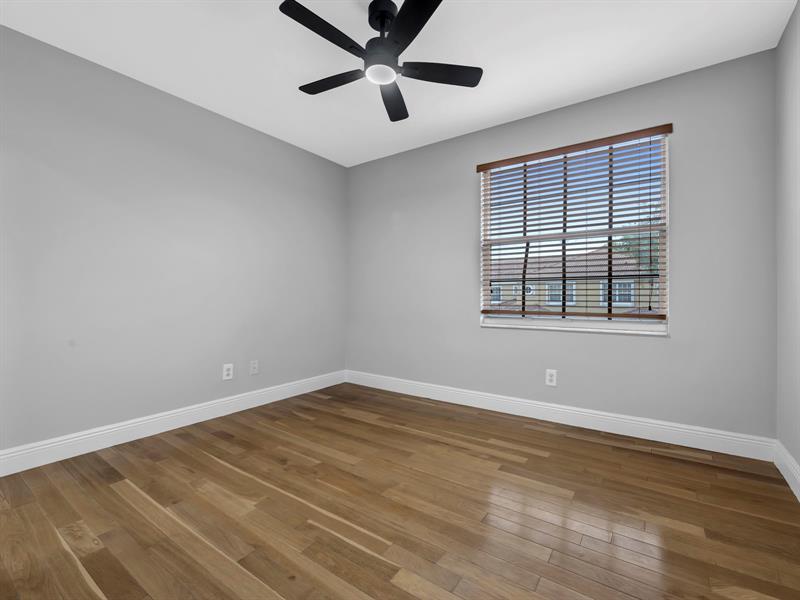 Image 24 of 35 For 12101 2nd St