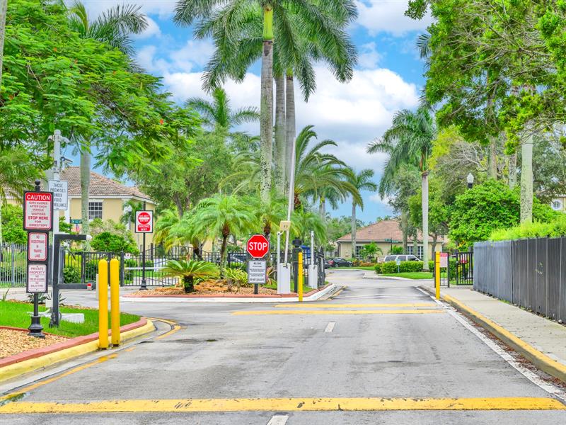 Image 3 of 35 For 12101 2nd St