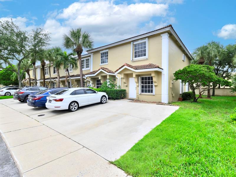 Image 5 of 35 For 12101 2nd St