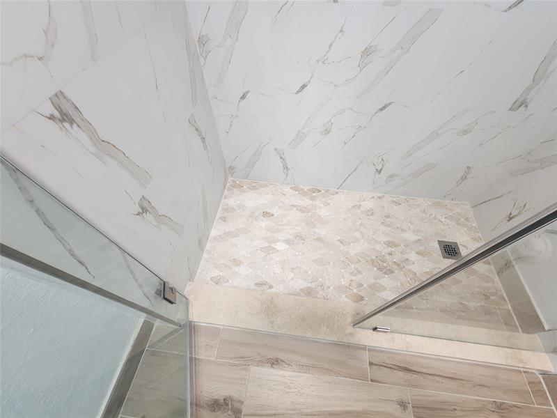 Image 17 of 52 For 2549 Centergate Drive  102