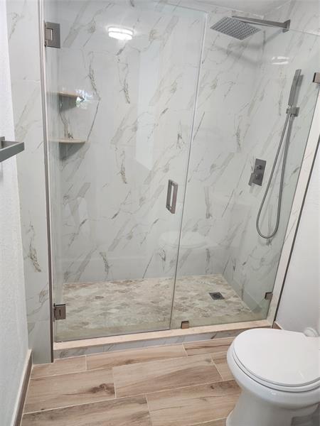 Image 19 of 52 For 2549 Centergate Drive  102