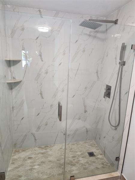 Image 21 of 52 For 2549 Centergate Drive  102