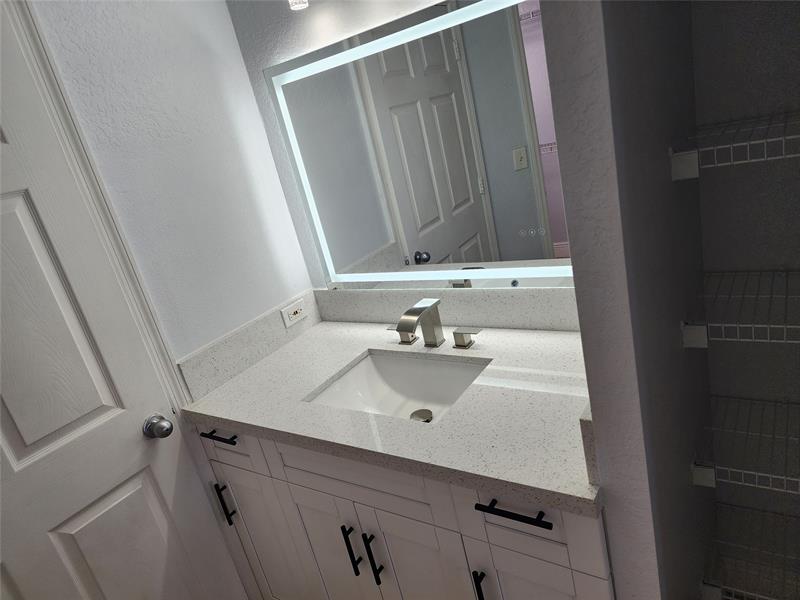 Image 22 of 52 For 2549 Centergate Drive  102