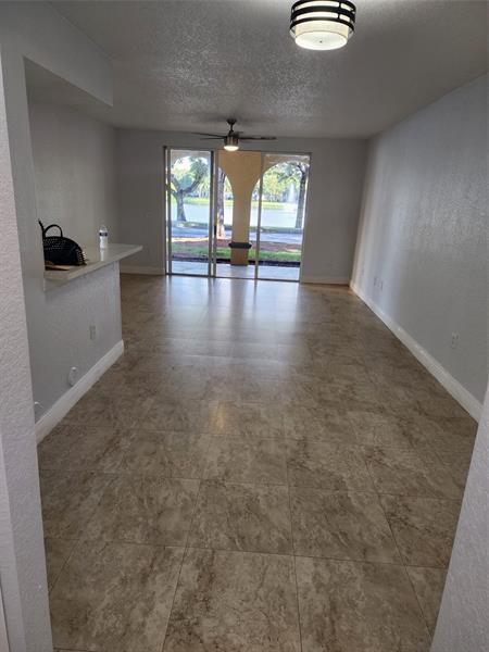 Image 27 of 52 For 2549 Centergate Drive  102