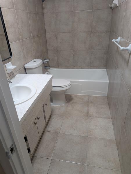 Image 12 of 15 For 1740 60th Ave  13