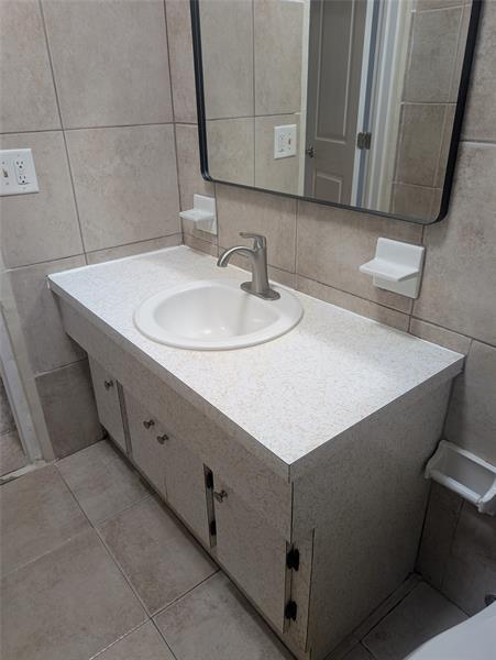 Image 14 of 15 For 1740 60th Ave  13