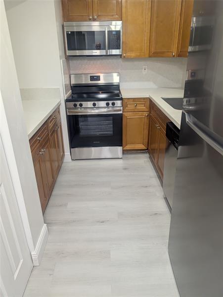 Image 3 of 11 For 5881 16th Pl  221