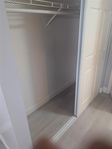 Image 8 of 11 For 5881 16th Pl  221