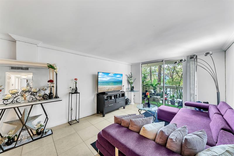 Image 15 of 29 For 1800 Sans Souci Blvd  304