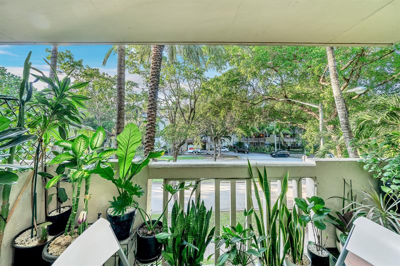 Image 16 of 29 For 1800 Sans Souci Blvd  304
