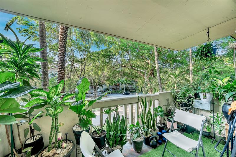 Image 17 of 29 For 1800 Sans Souci Blvd  304