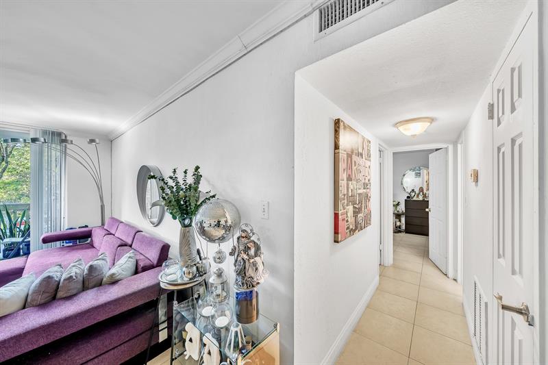 Image 19 of 29 For 1800 Sans Souci Blvd  304
