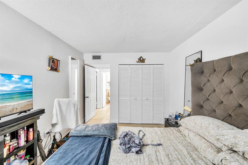Image 22 of 29 For 1800 Sans Souci Blvd  304