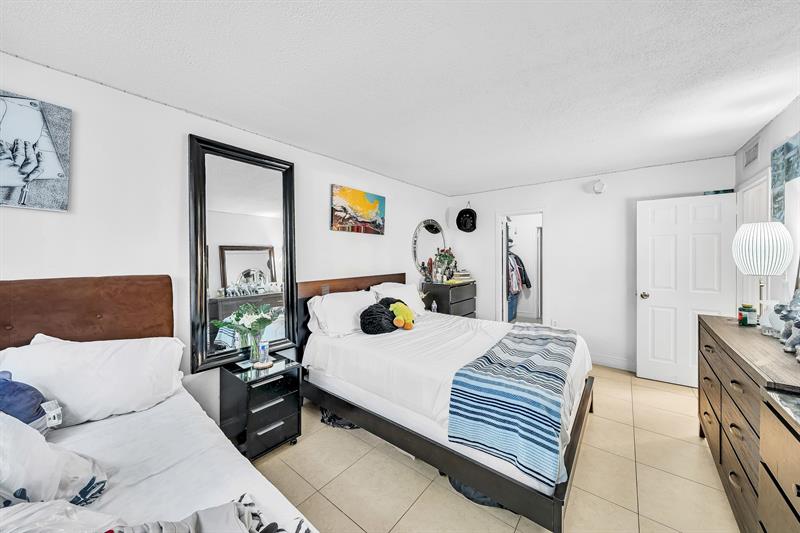 Image 25 of 29 For 1800 Sans Souci Blvd  304