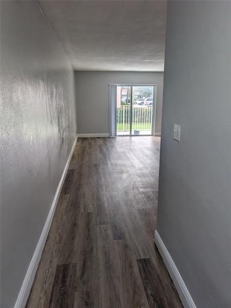 Image 3 of 18 For 5820 17th Pl  112