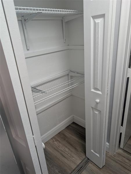 Image 9 of 18 For 5820 17th Pl  112